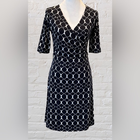 Gilli Trista Faux Wrap Jersey Dress Navy White Geometric Print USA Sz S Classic - Picture 1 of 8